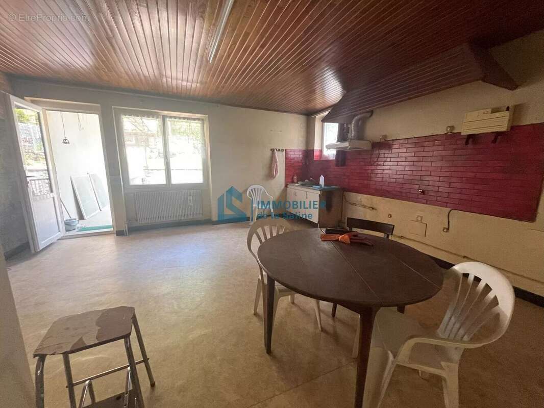 Maison à SALINS-LES-BAINS