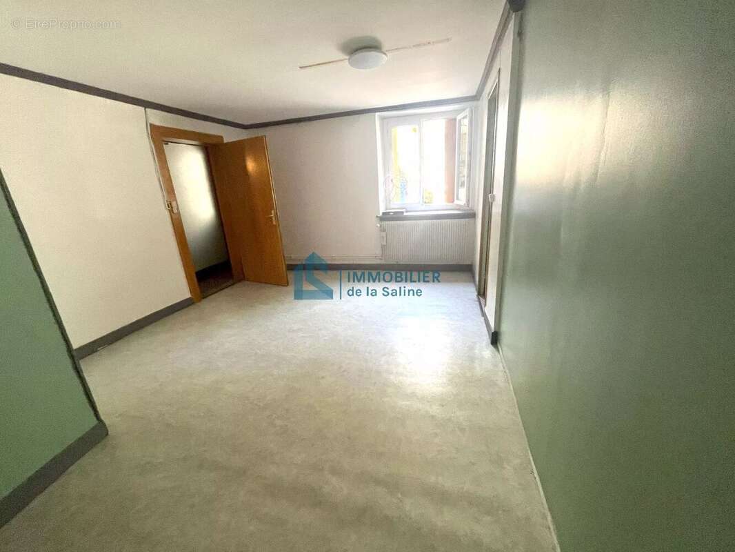 Maison à SALINS-LES-BAINS