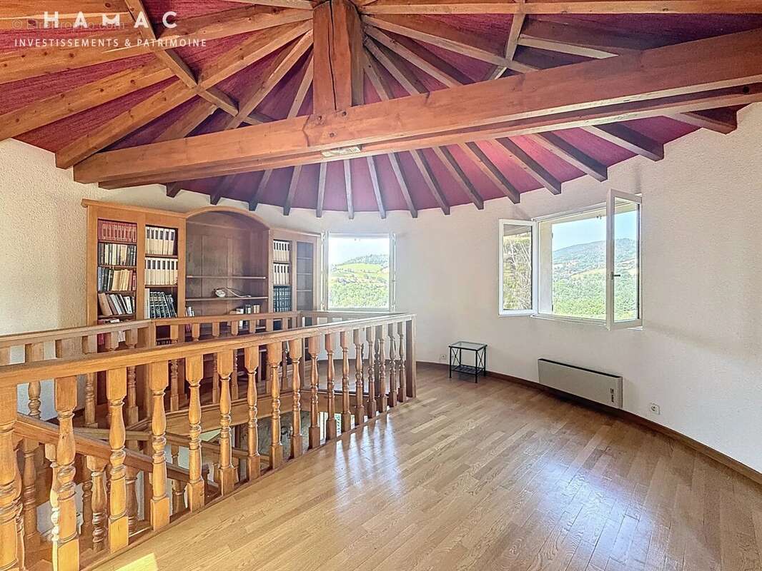 Maison à MONTROMANT