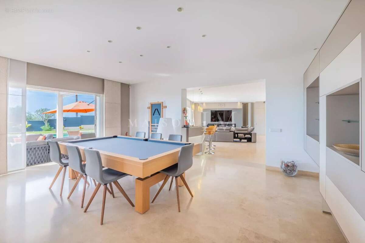 Maison à CAGNES-SUR-MER