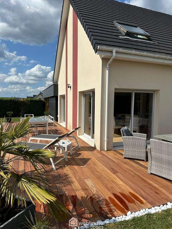 Maison à SAINT-PIERRE-DU-VAUVRAY