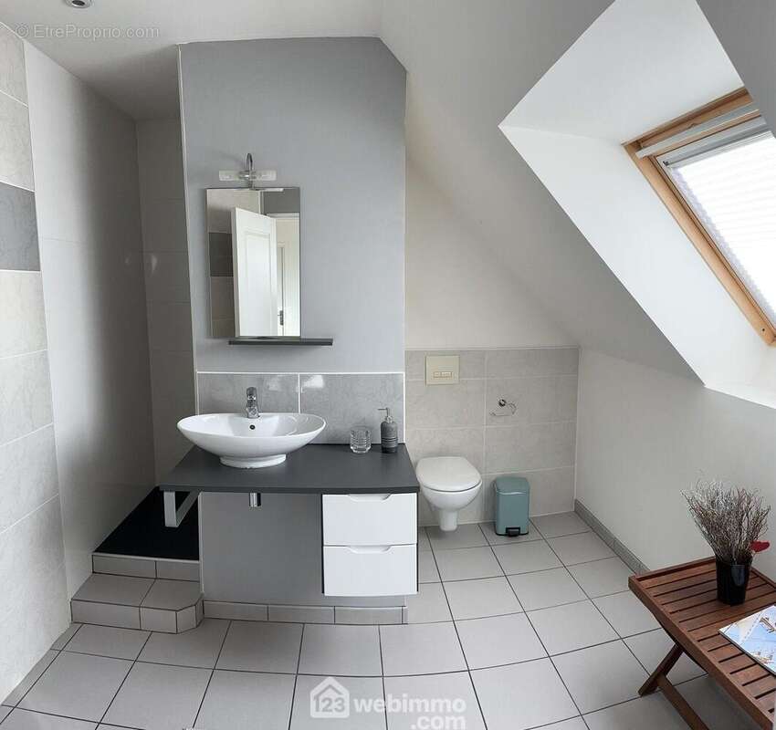 Maison à SAINT-PIERRE-DU-VAUVRAY