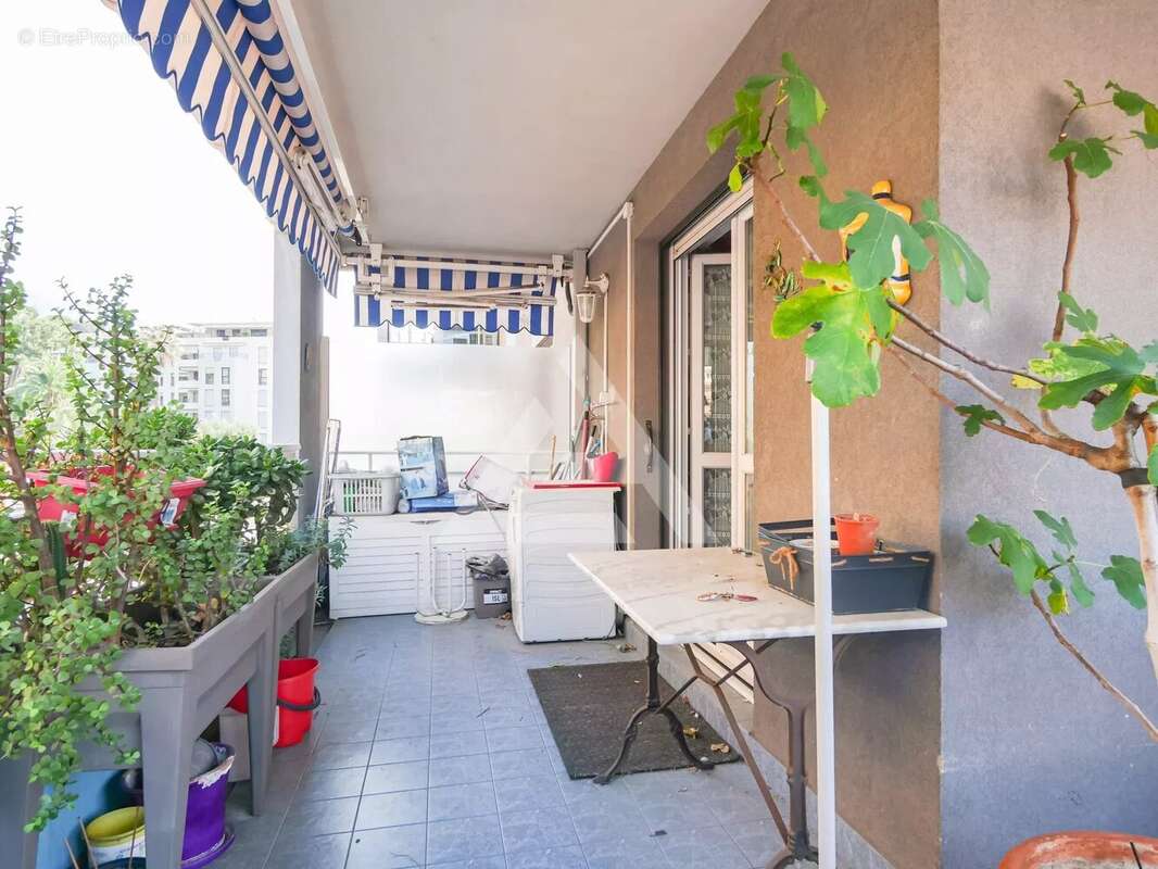 Appartement à ROQUEBRUNE-CAP-MARTIN
