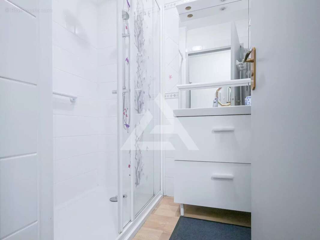 Appartement à ROQUEBRUNE-CAP-MARTIN