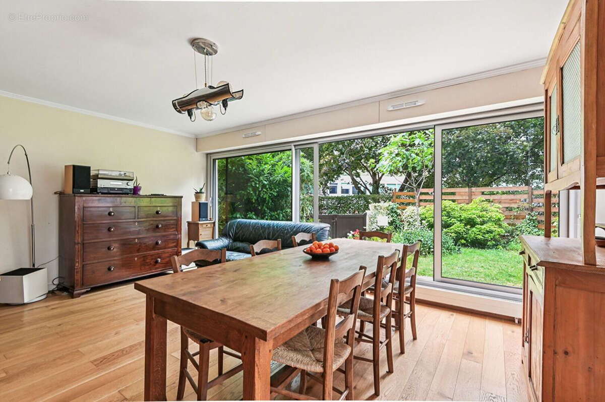 Appartement à NANTERRE