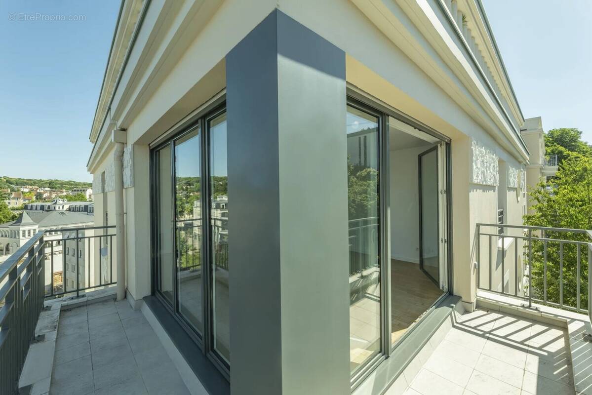 Appartement à CHAVILLE