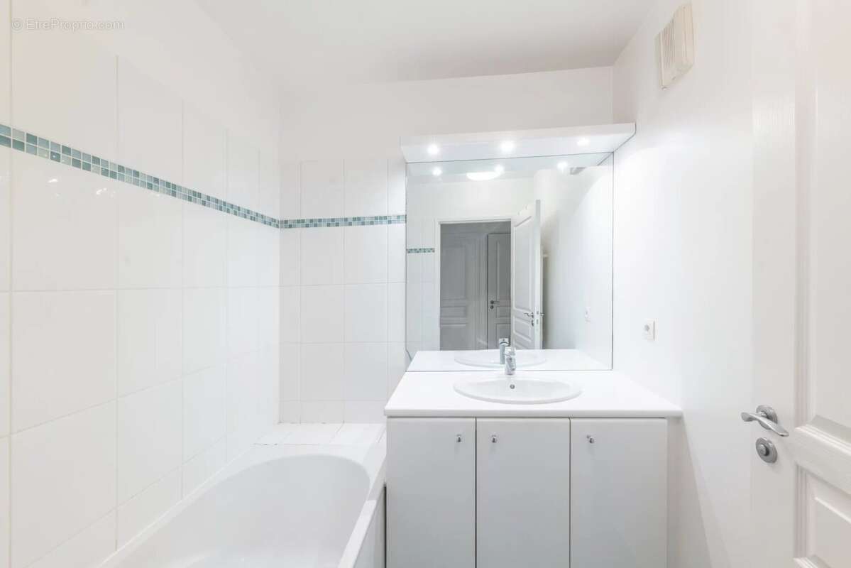 Appartement à CHAVILLE