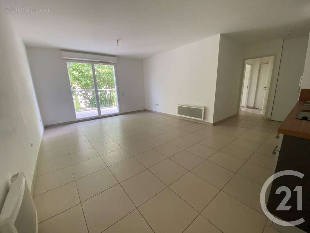 Appartement à BORMES-LES-MIMOSAS