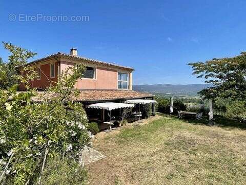 Maison à ROUSSILLON