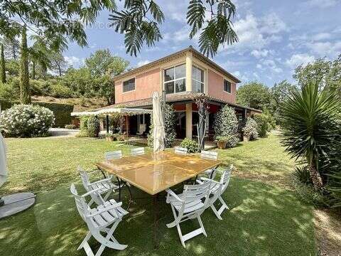 Maison à ROUSSILLON