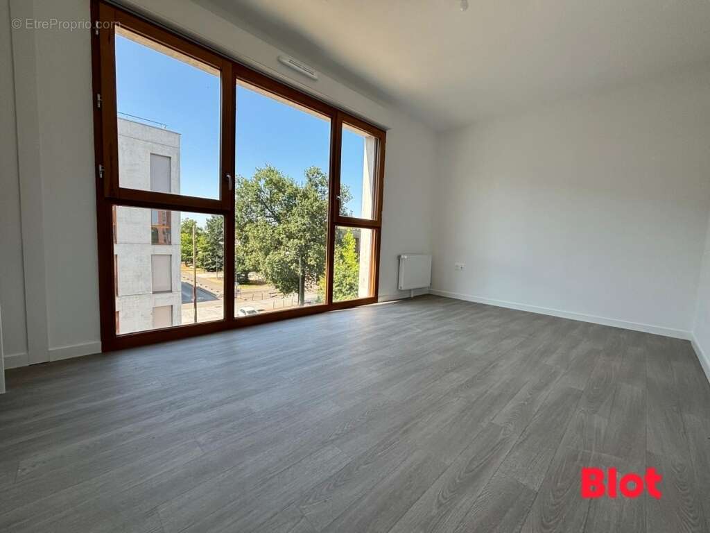 Appartement à SAINT-JACQUES-DE-LA-LANDE