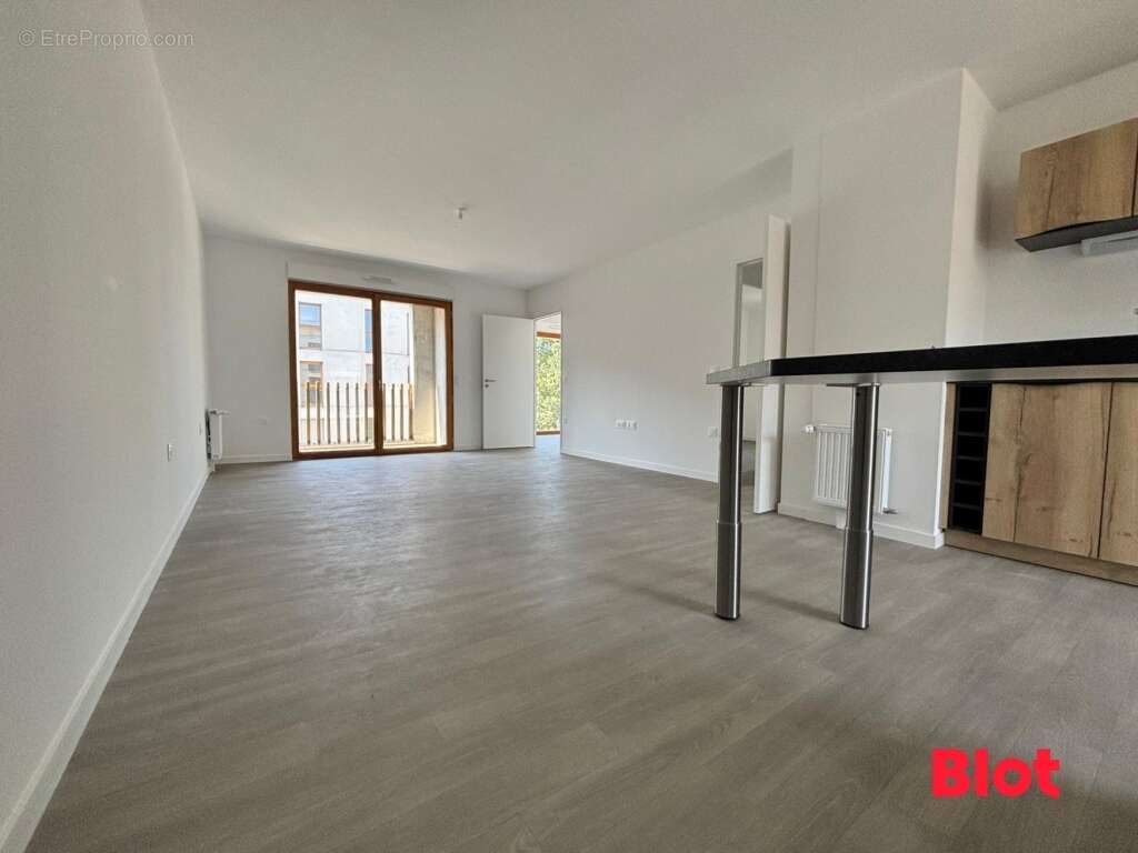 Appartement à SAINT-JACQUES-DE-LA-LANDE