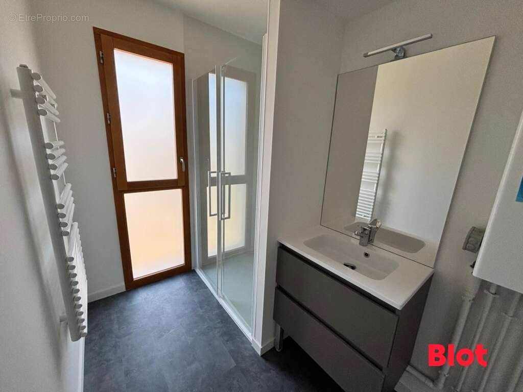 Appartement à SAINT-JACQUES-DE-LA-LANDE