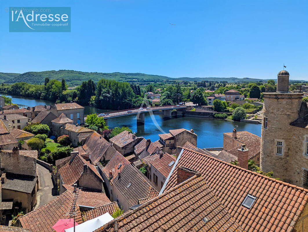 Maison à PUY-L&#039;EVEQUE