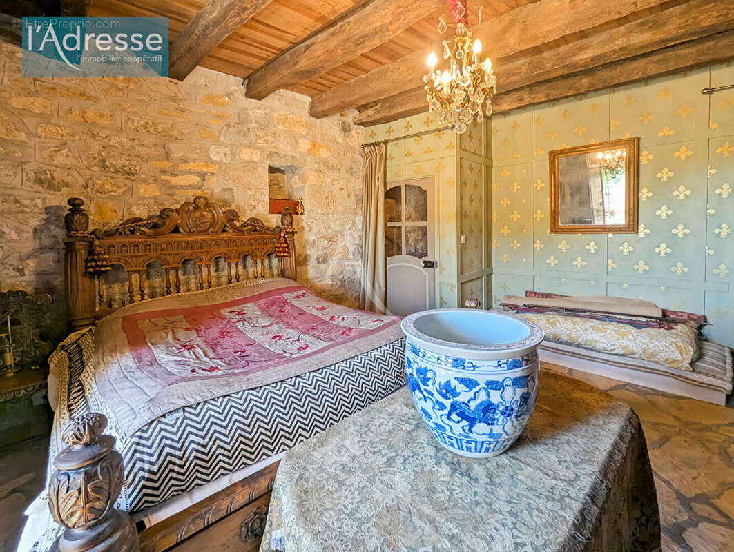 Maison à PUY-L&#039;EVEQUE