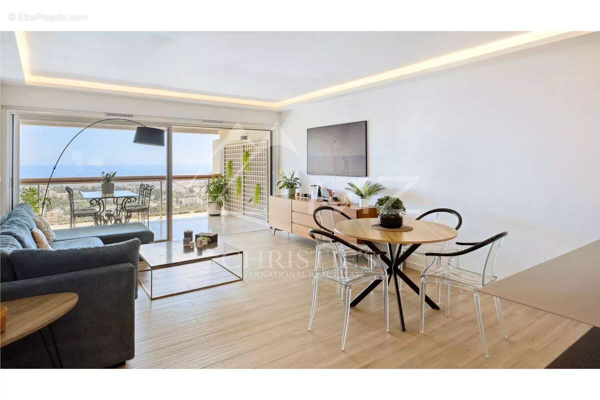 Appartement à LE CANNET