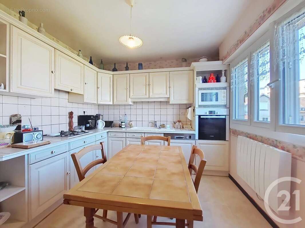 Appartement à GUERET