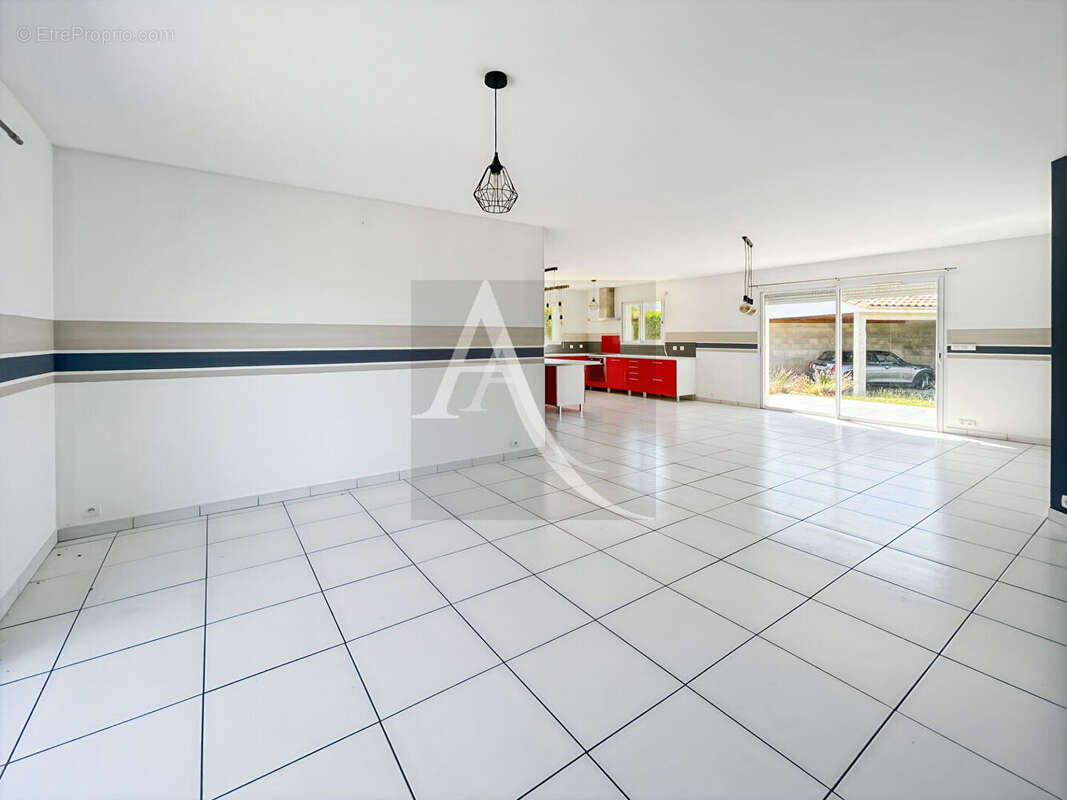 Maison à MONFLANQUIN