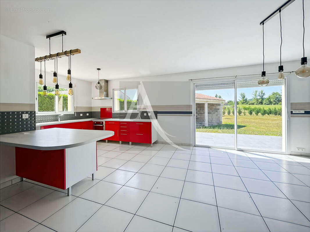 Maison à MONFLANQUIN