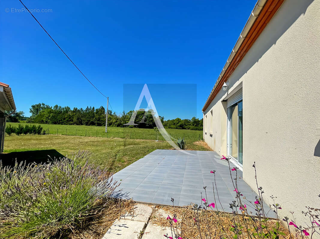 Maison à MONFLANQUIN