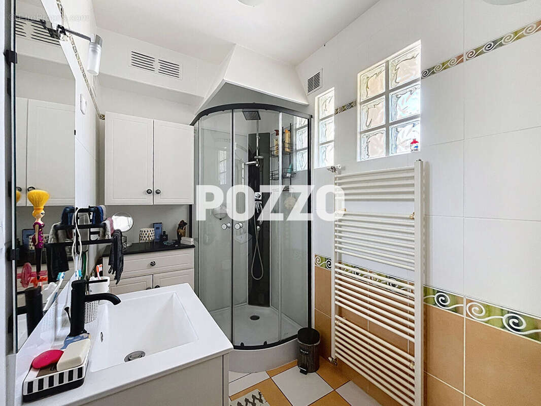 Maison à SAINT-PLANCHERS