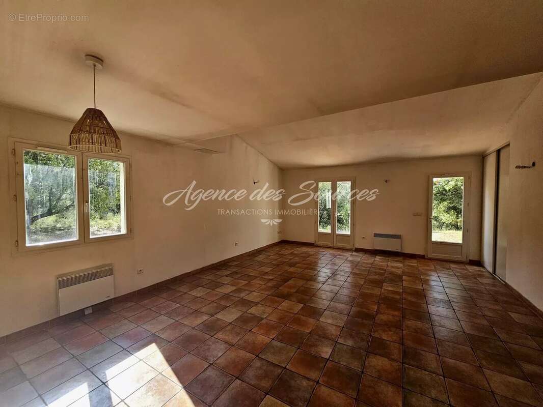 Maison à BRUE-AURIAC