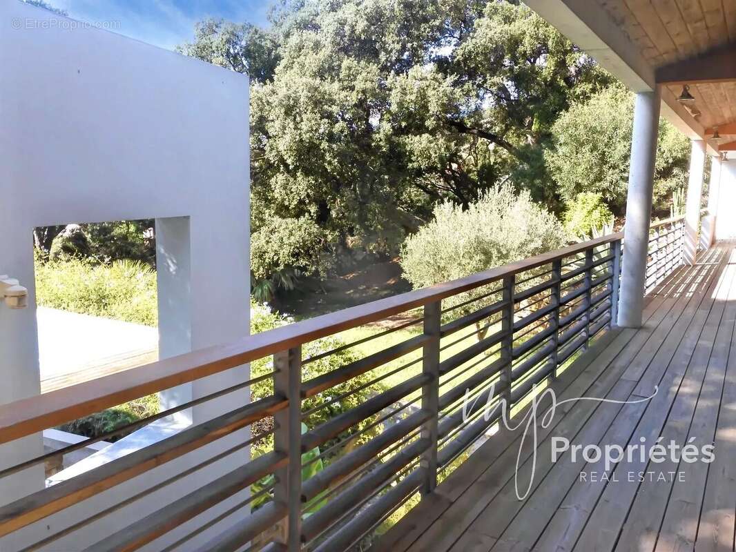 Maison à RAYOL-CANADEL-SUR-MER