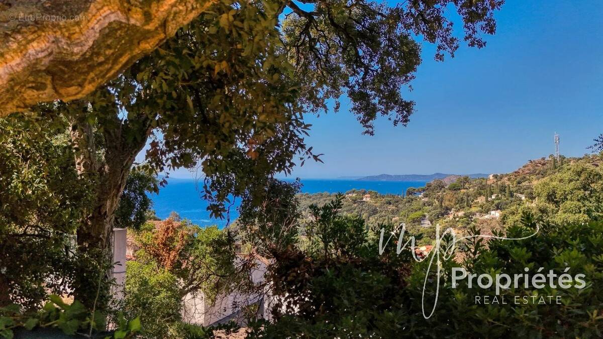 Maison à RAYOL-CANADEL-SUR-MER