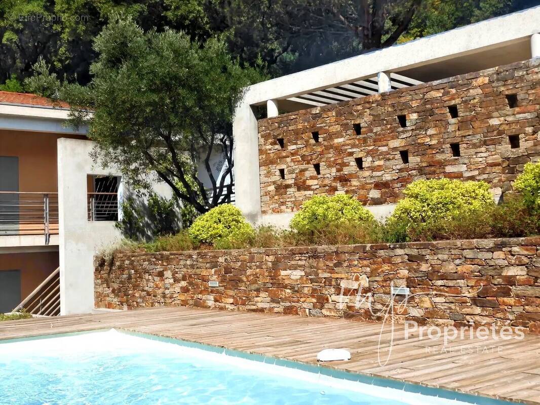 Maison à RAYOL-CANADEL-SUR-MER