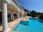 Maison à MANDELIEU-LA-NAPOULE