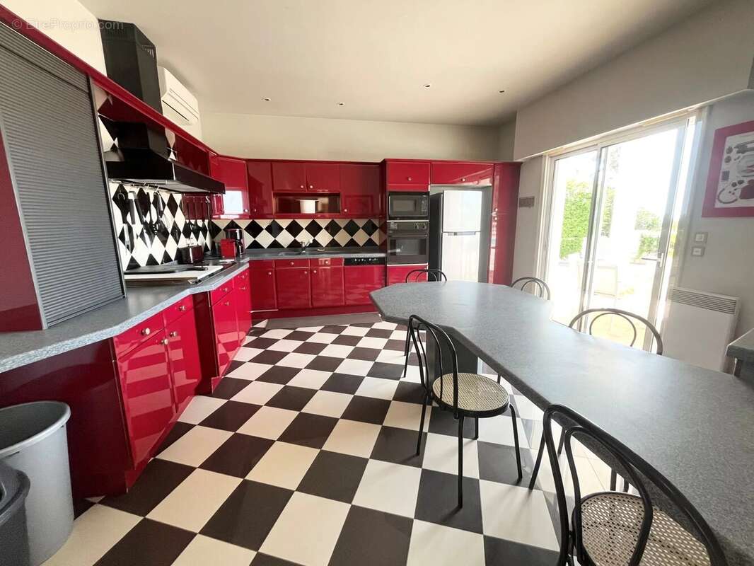 Maison à MANDELIEU-LA-NAPOULE