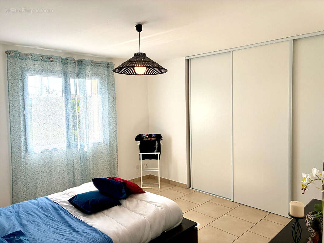 Maison à SAINTE-LIVRADE-SUR-LOT