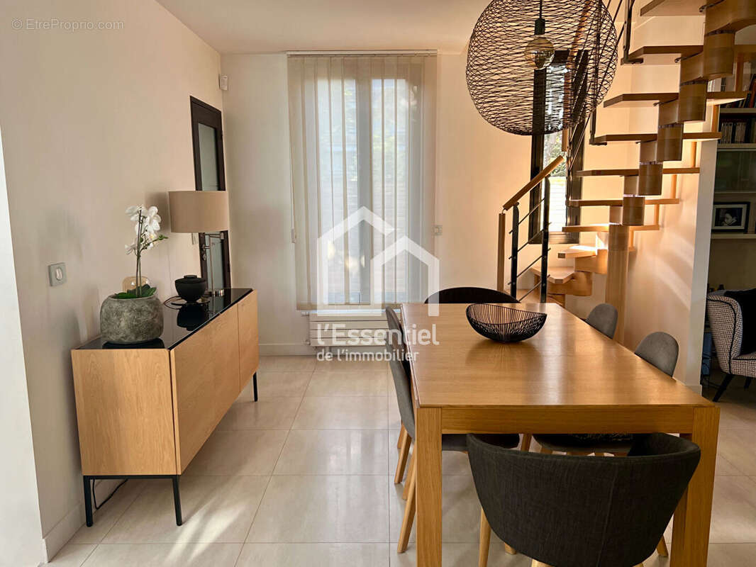 Maison à MAISONS-LAFFITTE