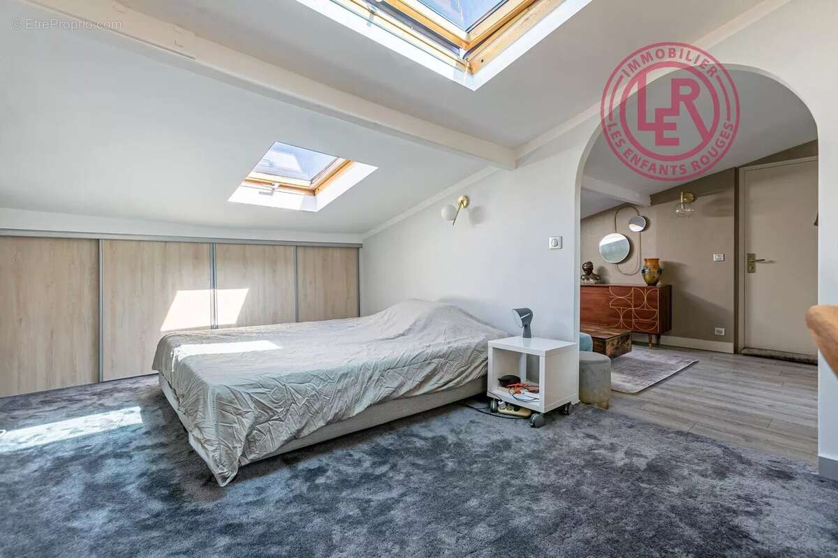 Appartement à PARIS-3E