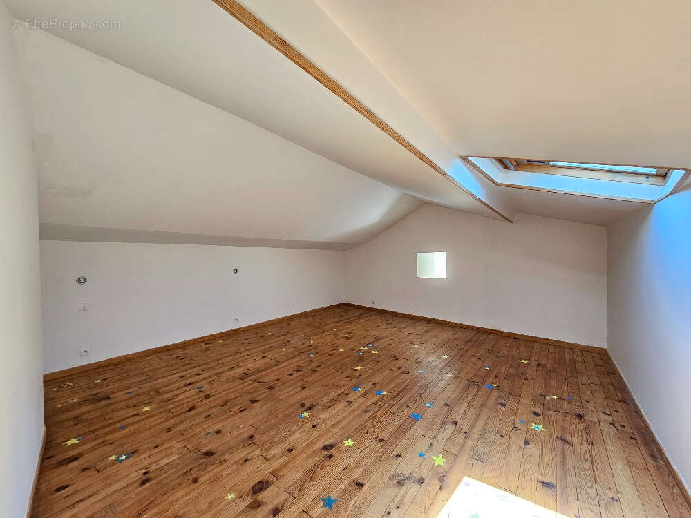 Maison à FOUQUEBRUNE