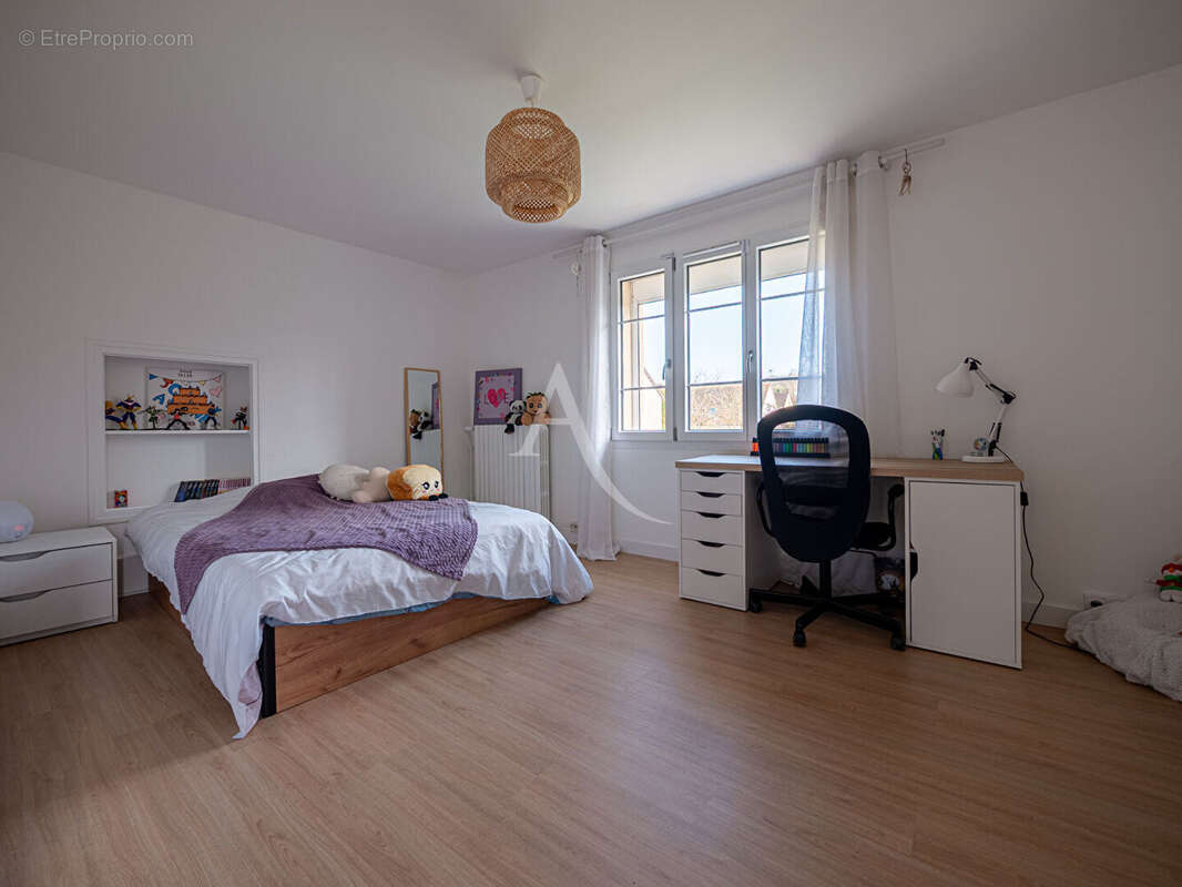 Maison à MAREUIL-LES-MEAUX