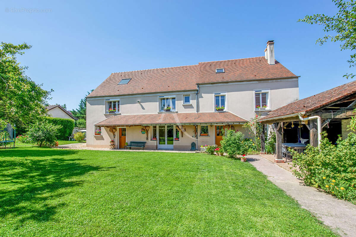 Maison à MAREUIL-LES-MEAUX
