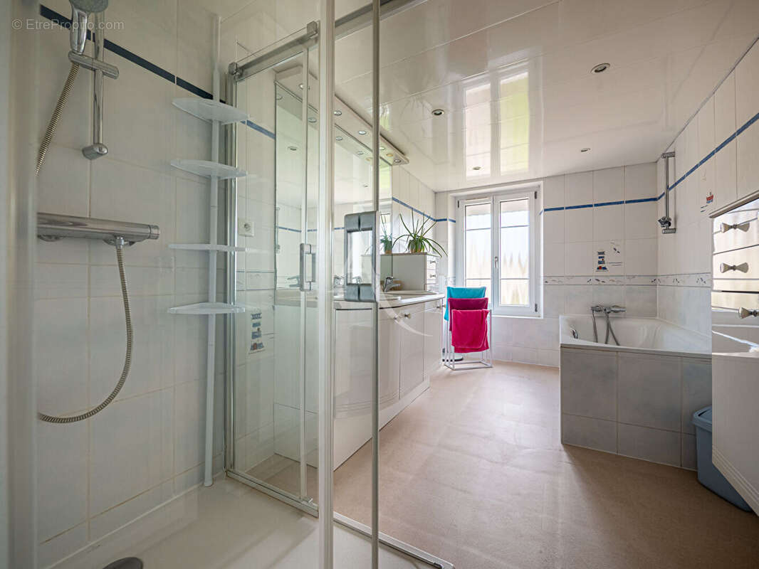 Maison à MAREUIL-LES-MEAUX