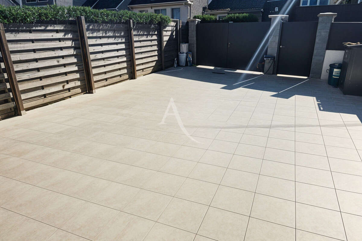 Maison à TREMBLAY-EN-FRANCE