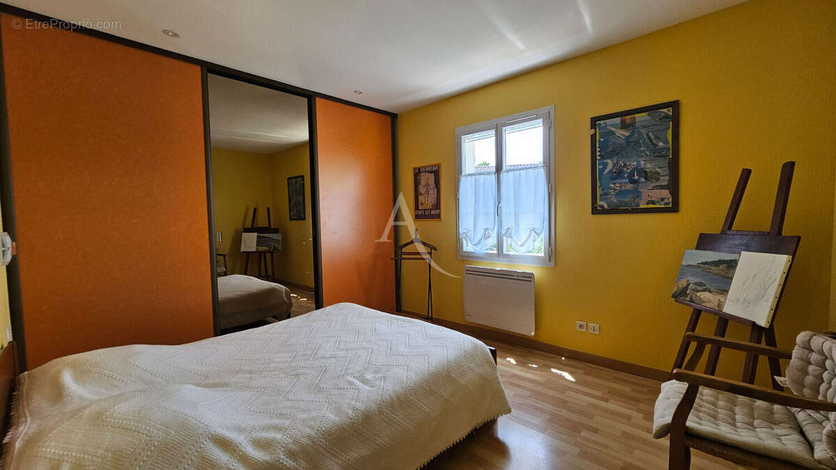 Maison à PORT-DES-BARQUES