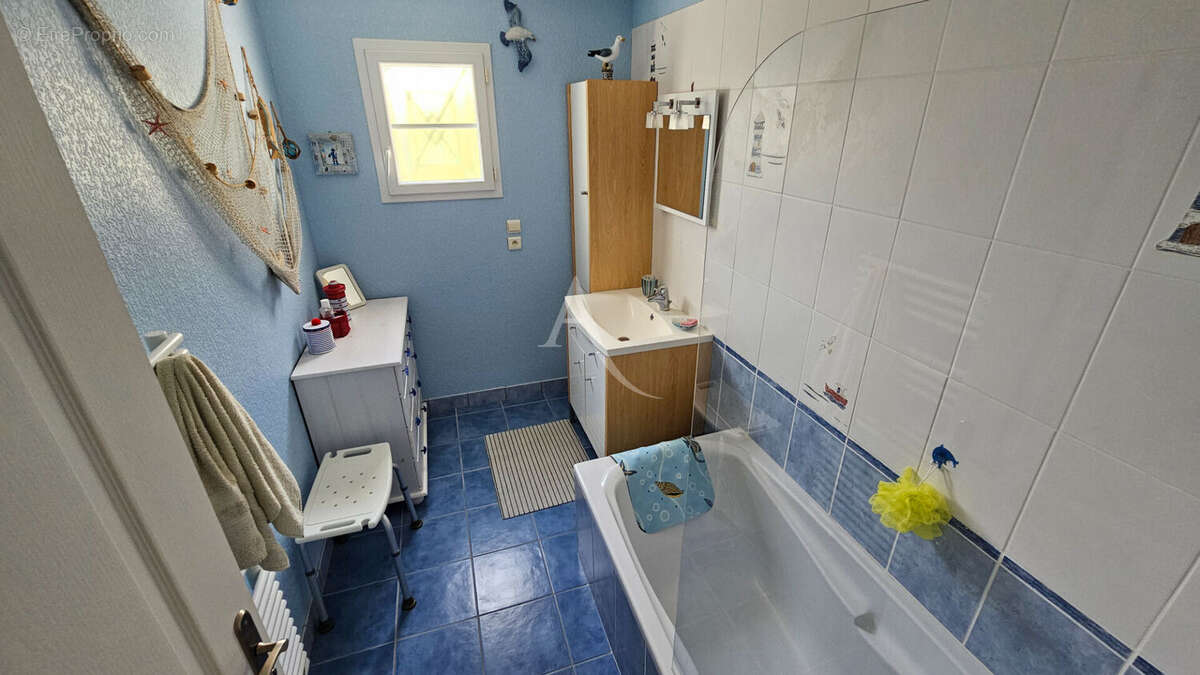 Maison à PORT-DES-BARQUES