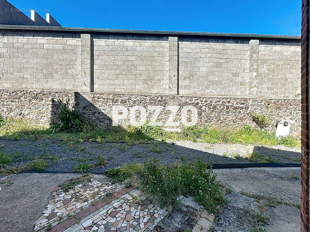 Appartement à DONVILLE-LES-BAINS