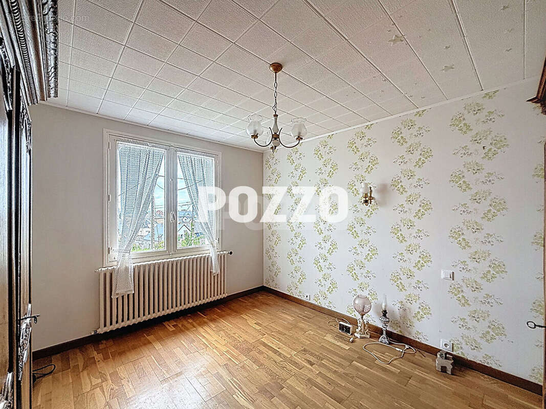 Maison à JULLOUVILLE