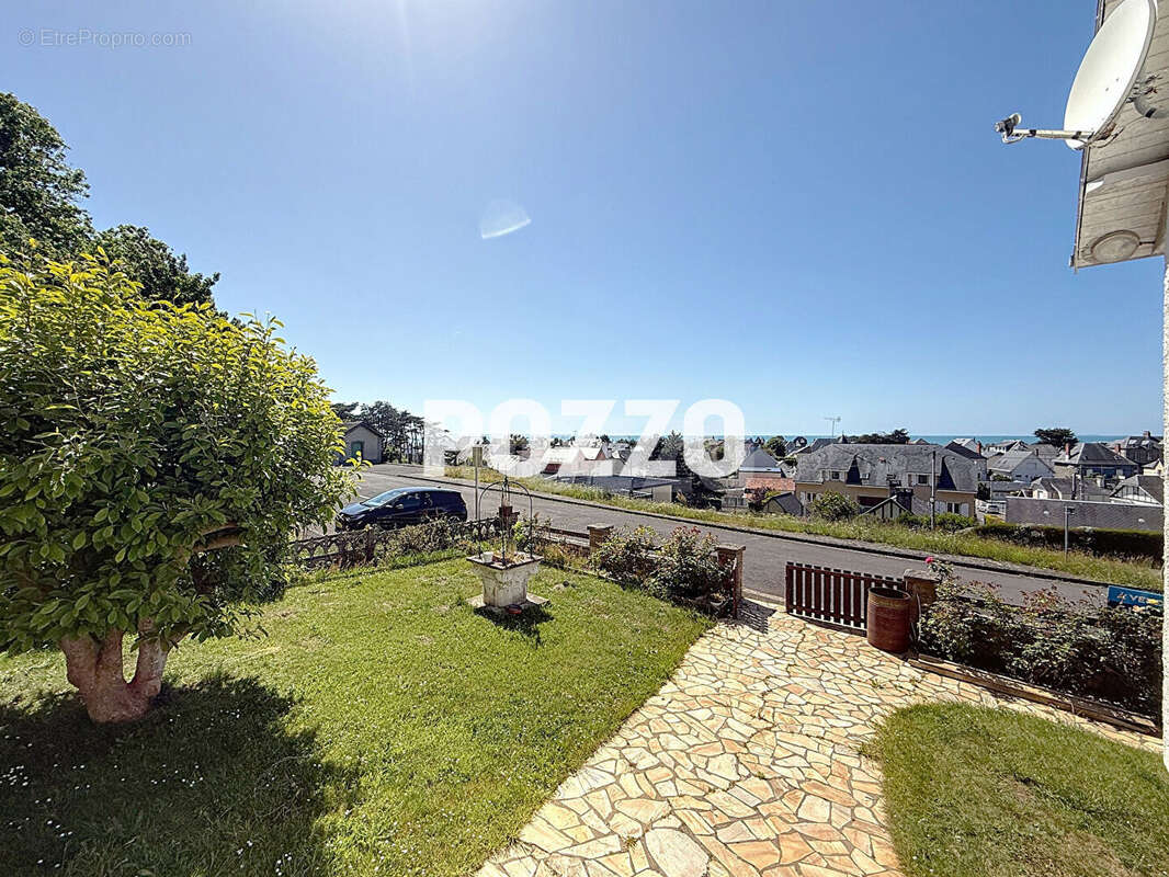 Maison à JULLOUVILLE