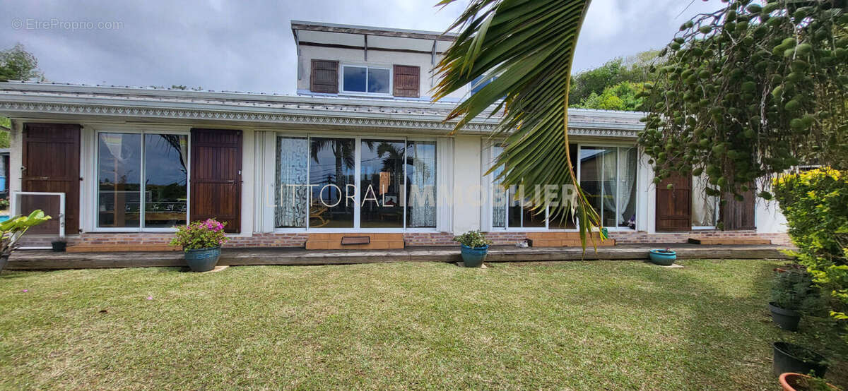 Maison à SAINTE-SUZANNE