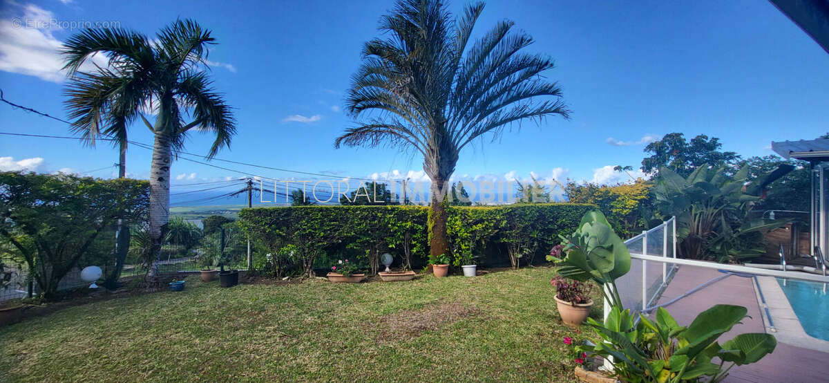 Maison à SAINTE-SUZANNE