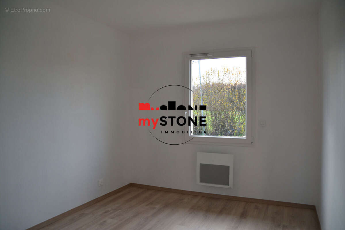 Maison à DOMPIERRE-SUR-VEYLE