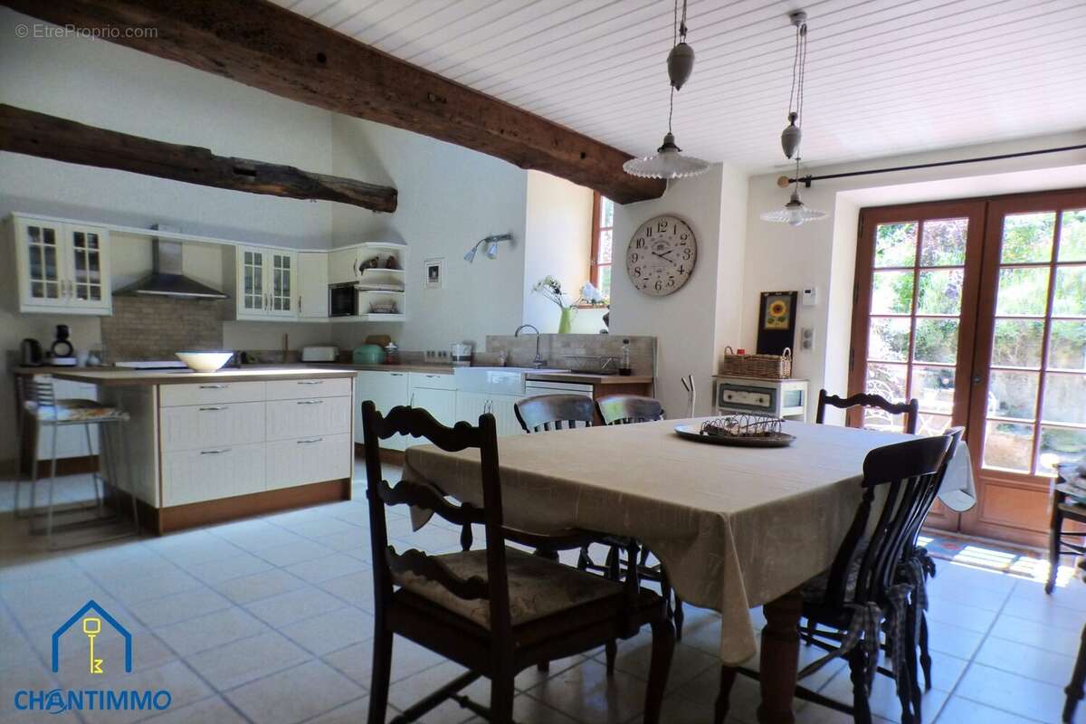 Maison à MOUILLERON-EN-PAREDS