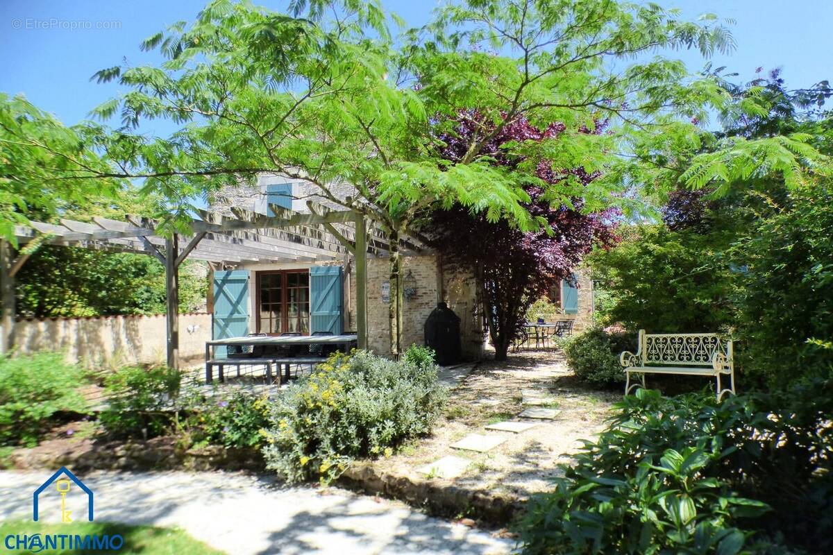 Maison à MOUILLERON-EN-PAREDS