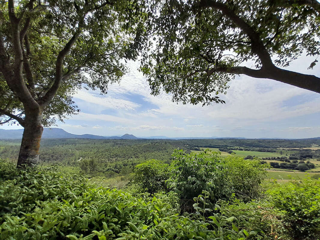 Maison à FOX-AMPHOUX
